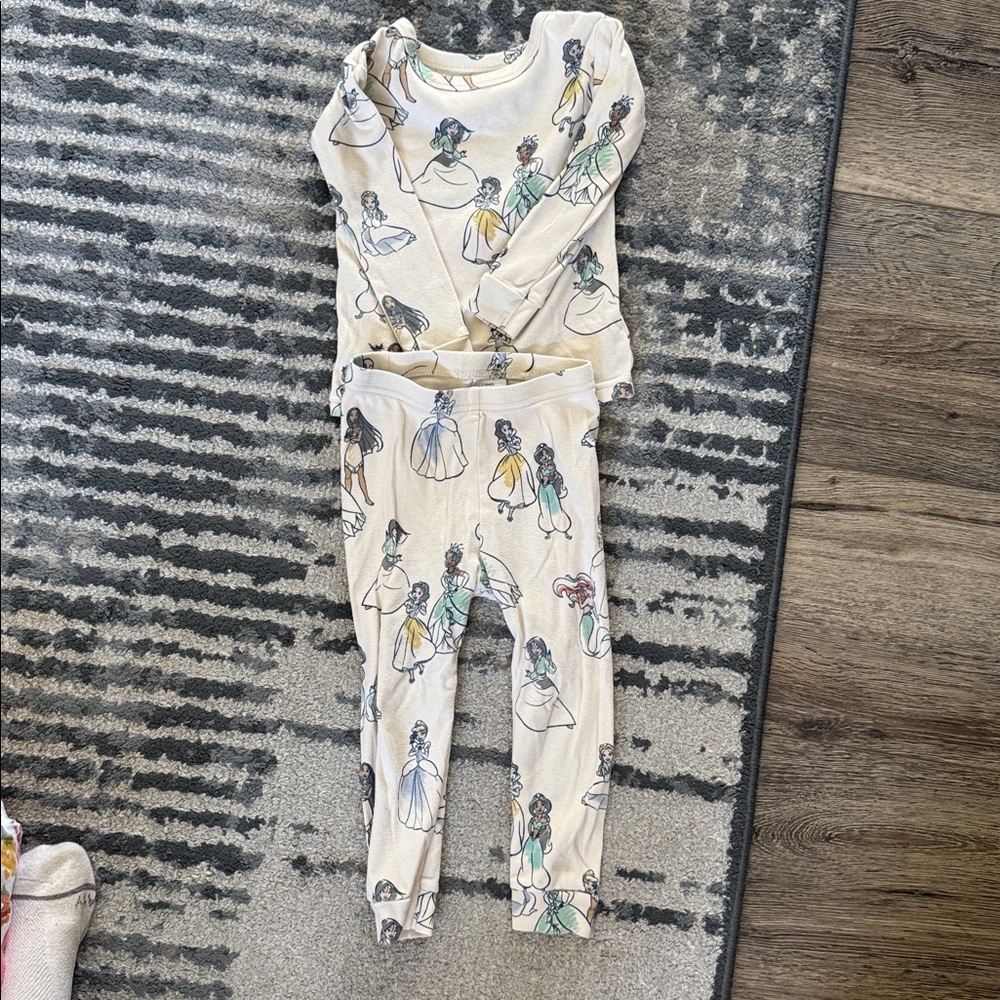 Gap Disney princess pajama set